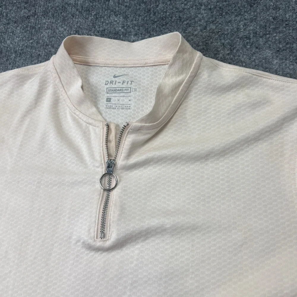 Nike Dri-Fit Women's Polo Pink /‎ Peach Size M Medium.  1/4 Zip Short Sleeve.